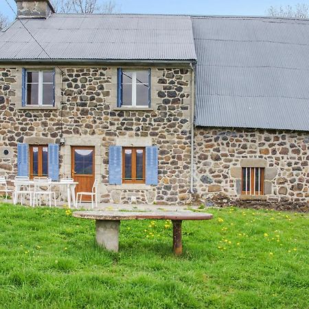3 Bedroom Beautiful Home In Cheylade Bagian luar foto
